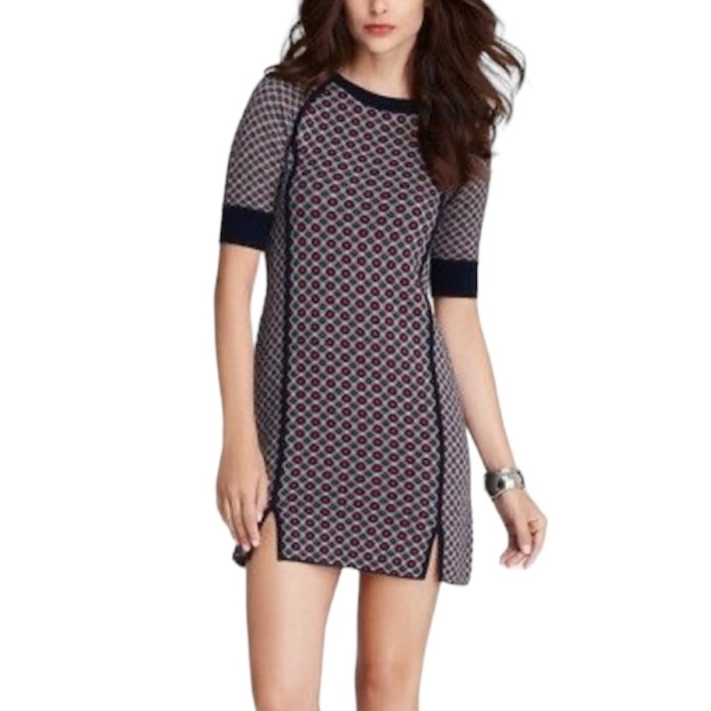 Juicy Couture Geo Knit Short Sleeve Front Slits Mini Dress Navy Pink Size Medium
